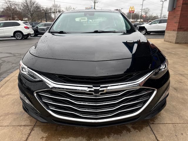 2024 Chevrolet Malibu Premier 2LT photo 3