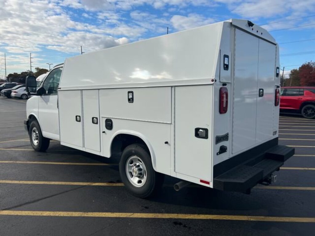 New 2025 Chevrolet Express Cutaway 3500 1WT Cutaway Van