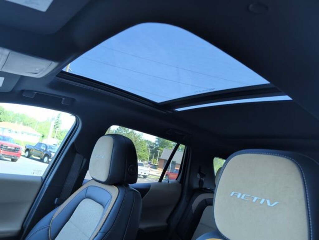 Used 2026 Chevrolet Equinox Activ SUV