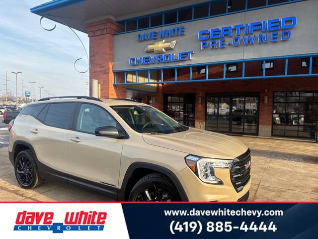 2023 GMC Terrain SLE's photo