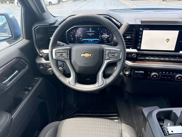 2026 Chevrolet Silverado 1500 LT photo 2