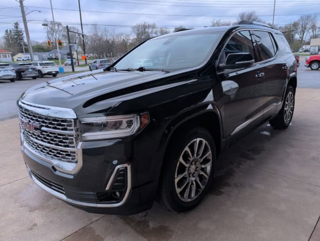 Used 2023 GMC Acadia Denali SUV