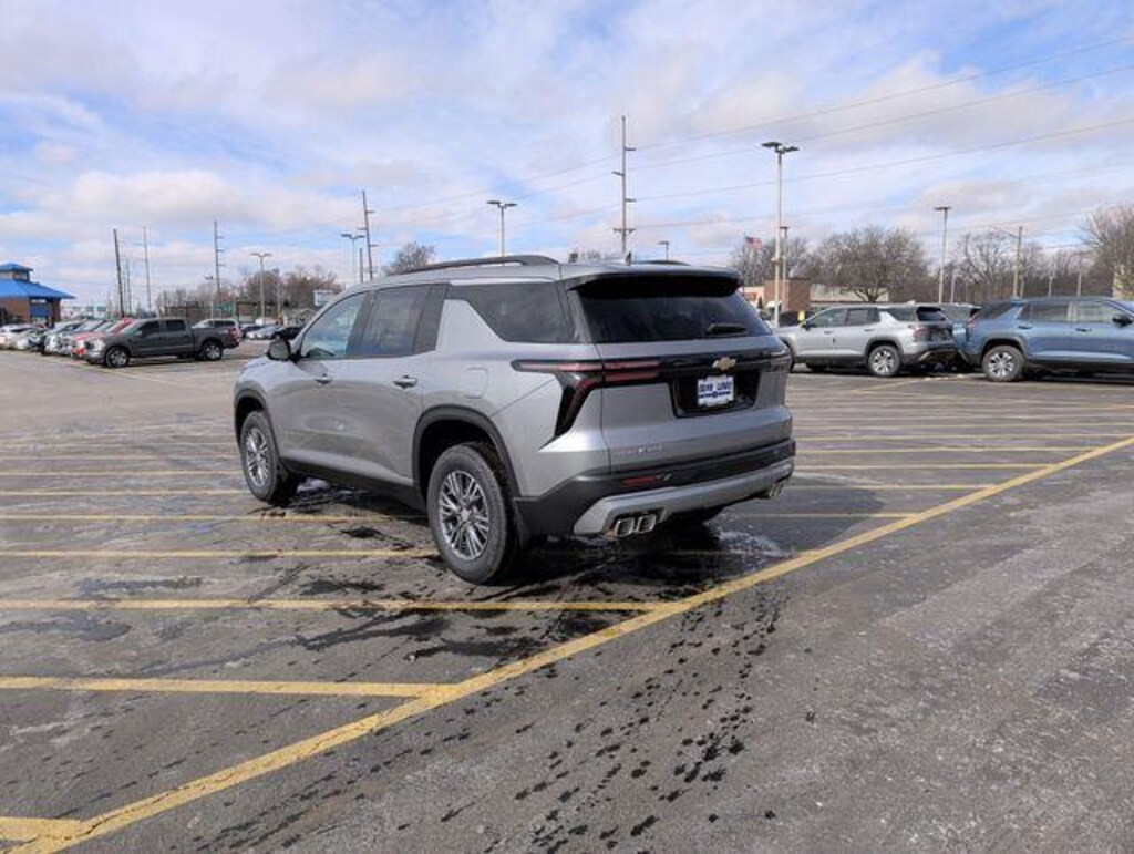New 2026 Chevrolet Traverse LT SUV
