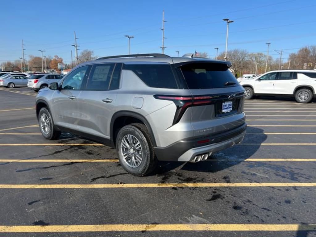 New 2026 Chevrolet Traverse LT SUV