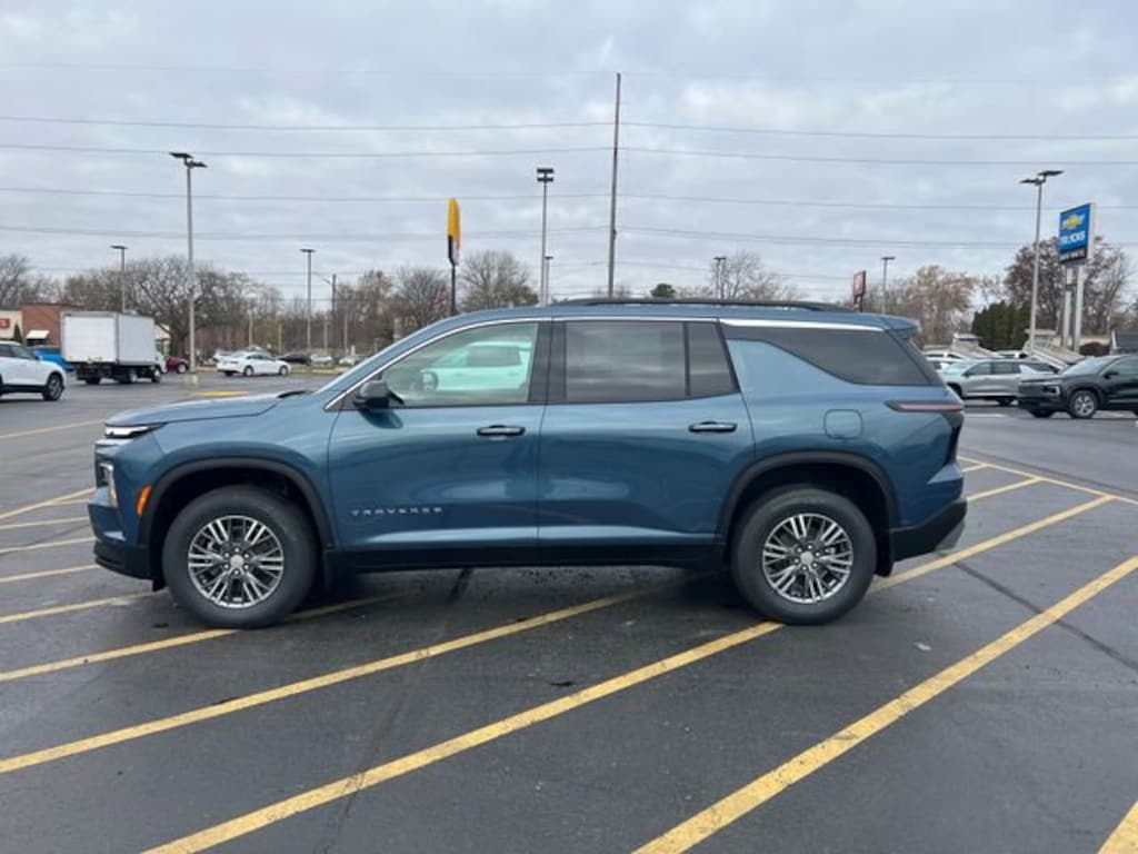 New 2026 Chevrolet Traverse LT SUV