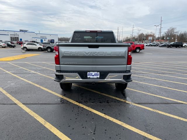 2026 Chevrolet Silverado 1500 LT photo 4