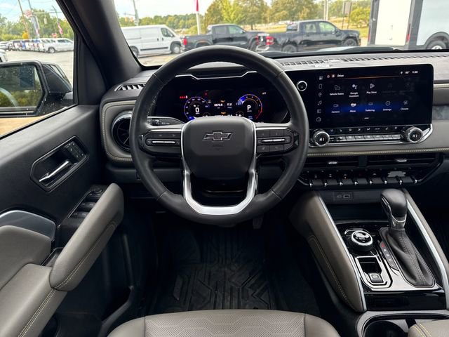 2025 Chevrolet Colorado ZR2 photo 3