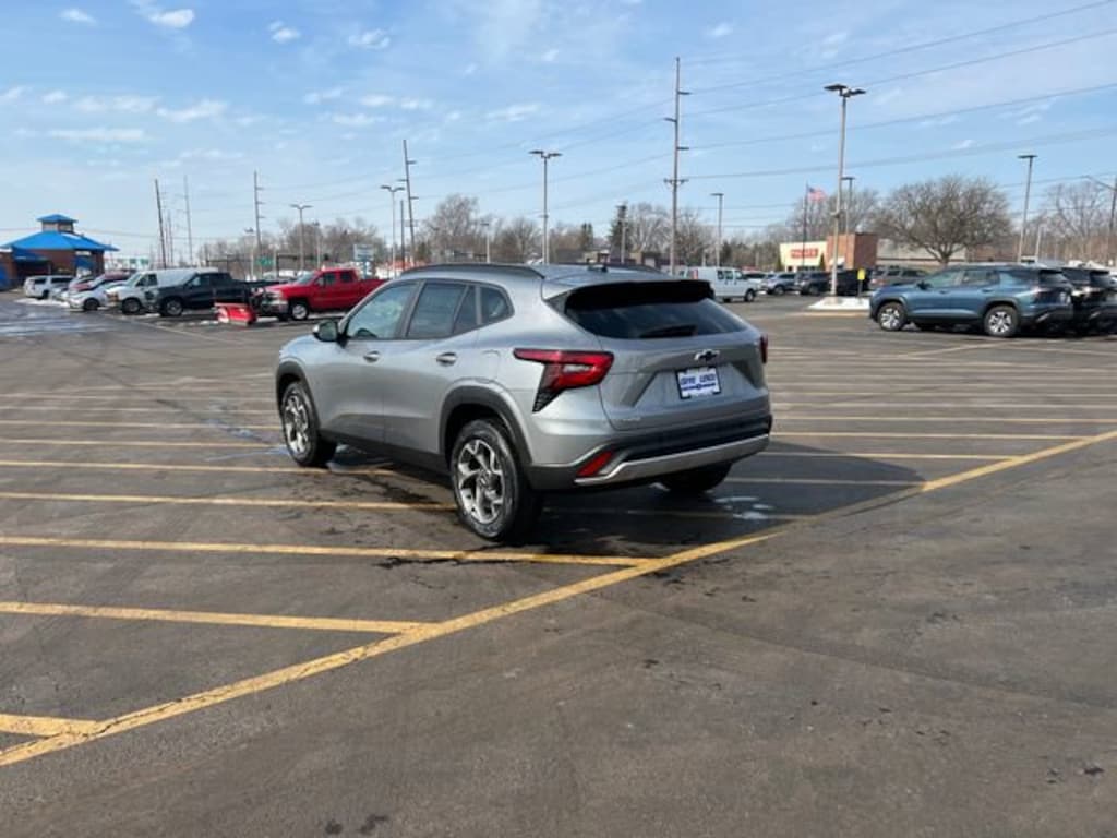 New 2026 Chevrolet Trax LT SUV