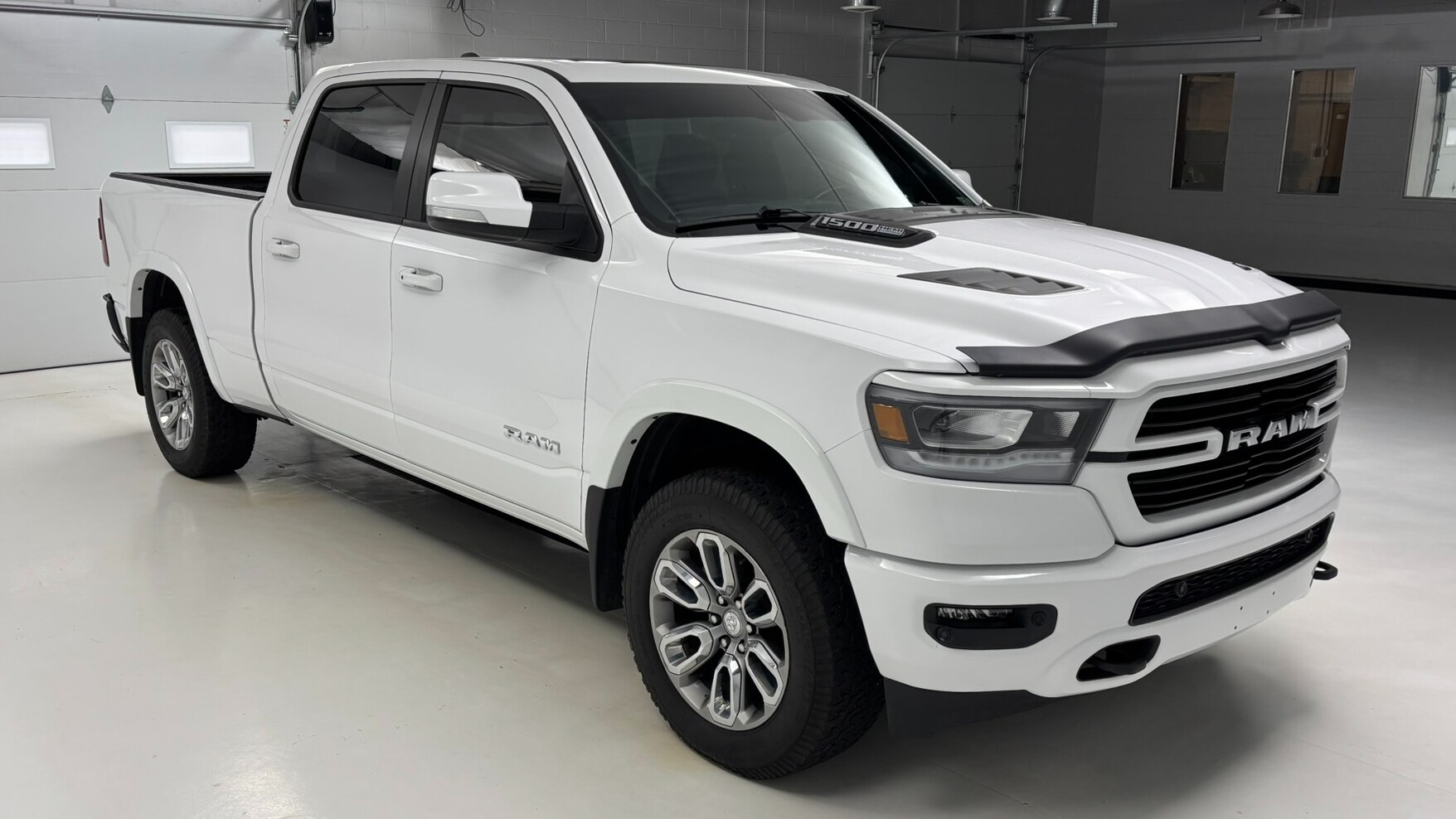 2022 Ram 1500 Laramie photo 3