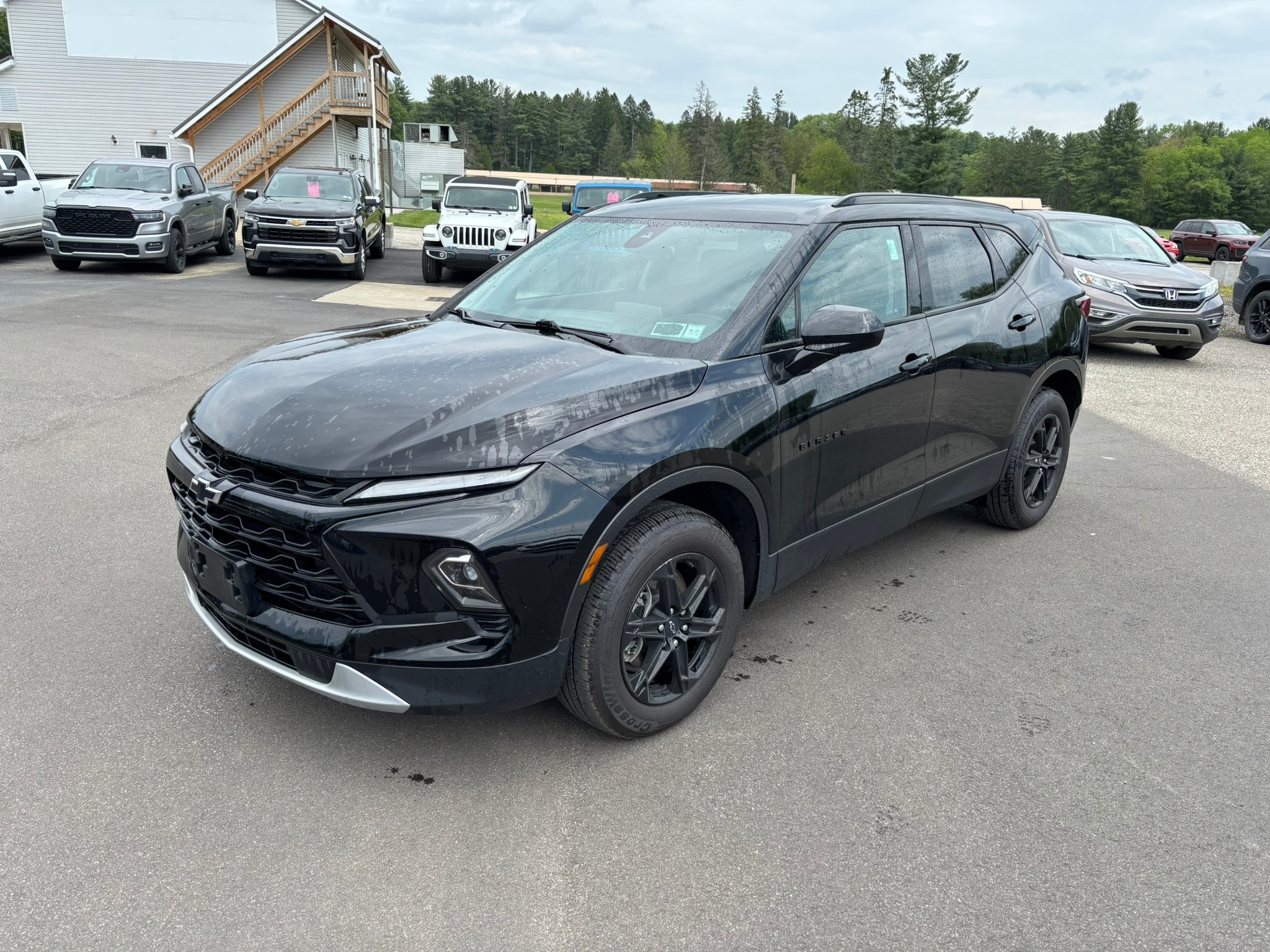 2023 Chevrolet Blazer 2.0T 2LT AWD's photo