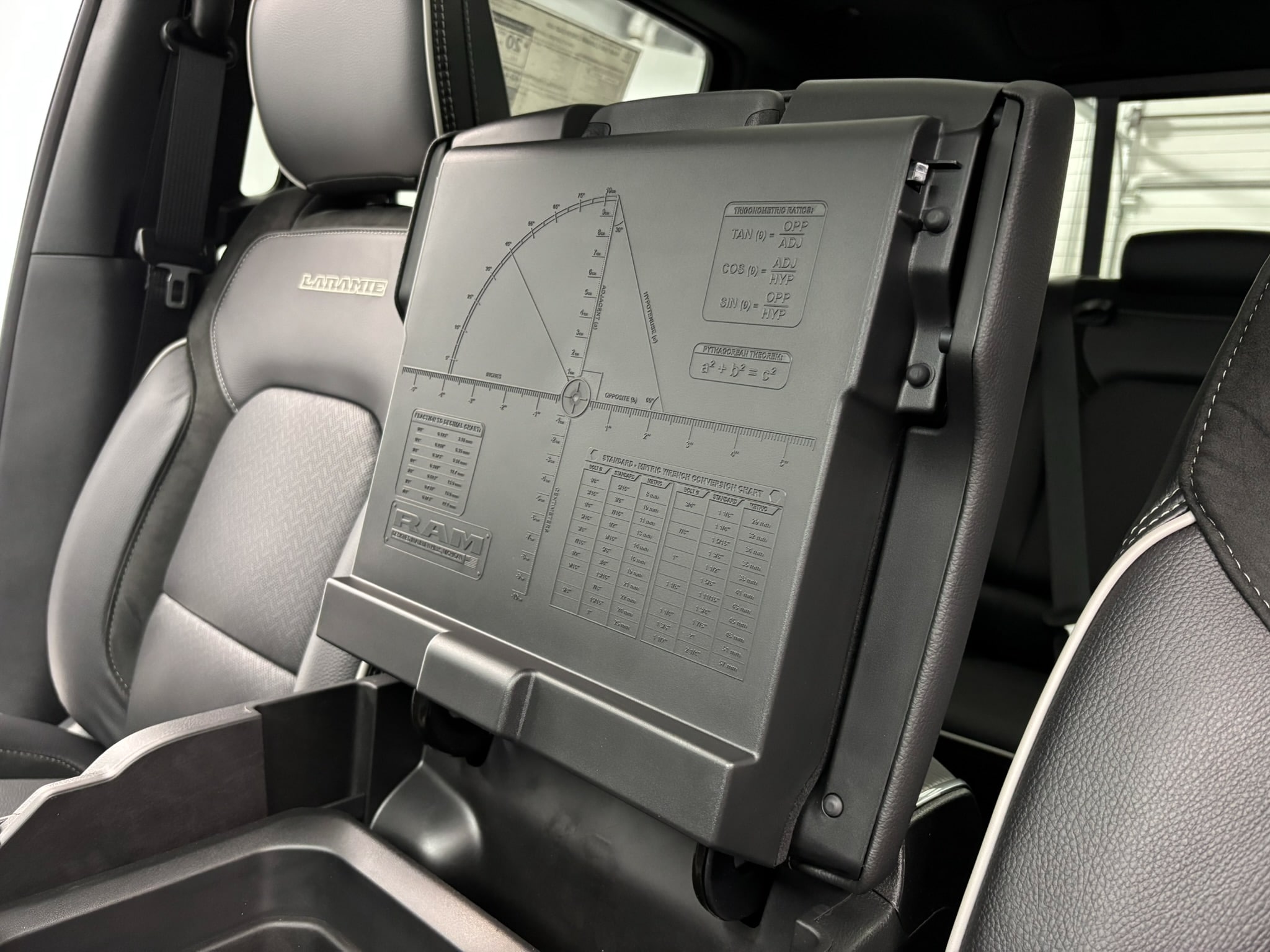 2026 RAM 1500 Laramie - Photo 42
