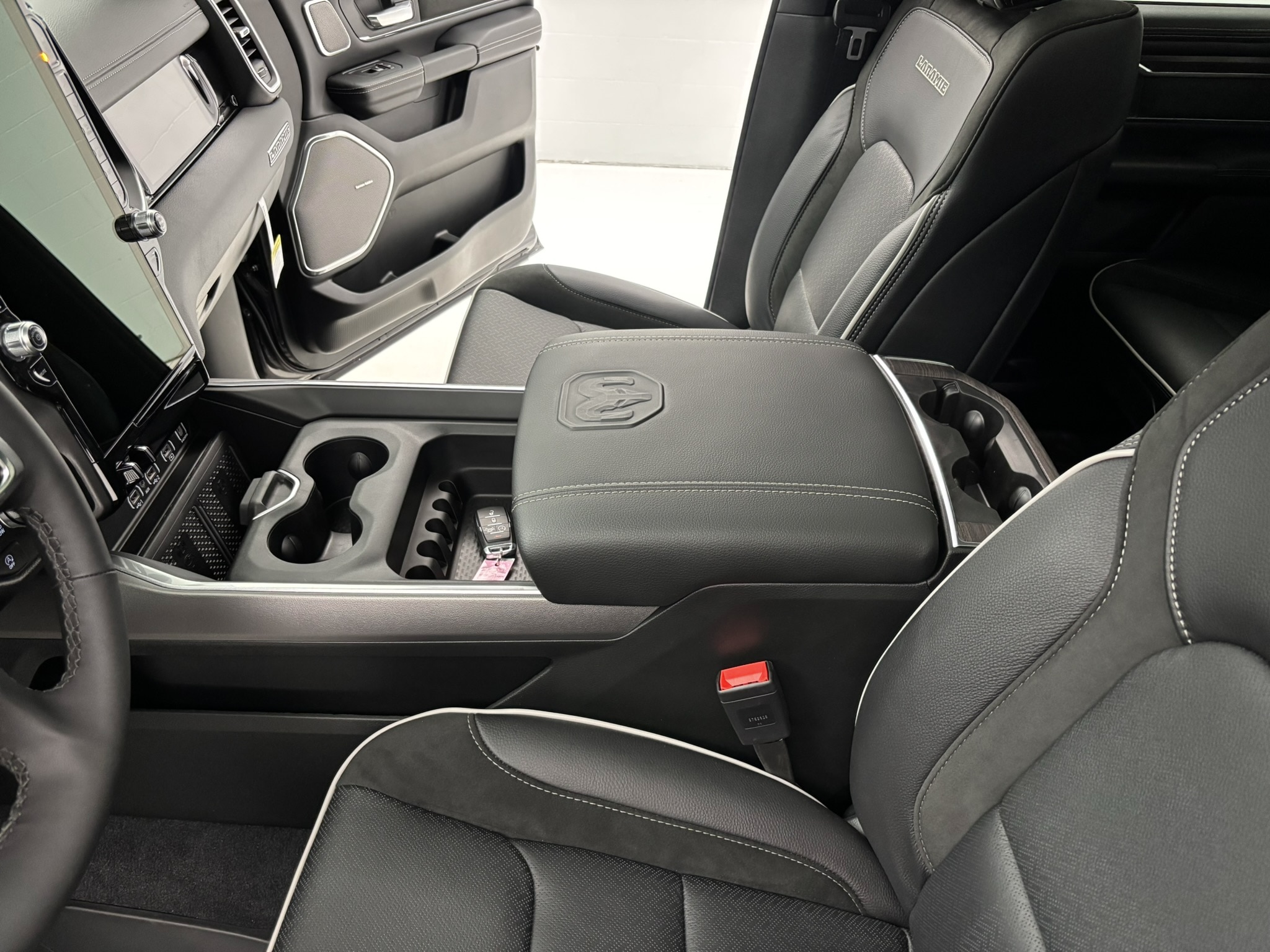 2026 RAM 1500 Laramie - Photo 39