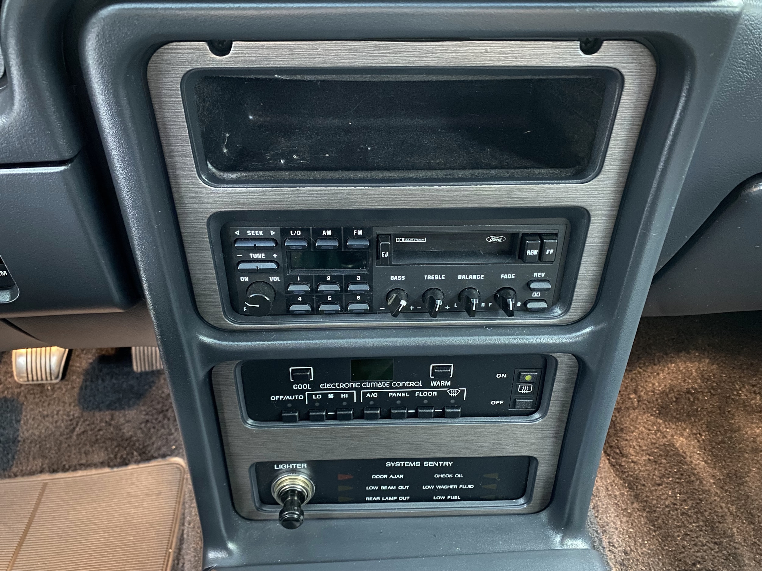 1987 Ford Thunderbird - Photo 139