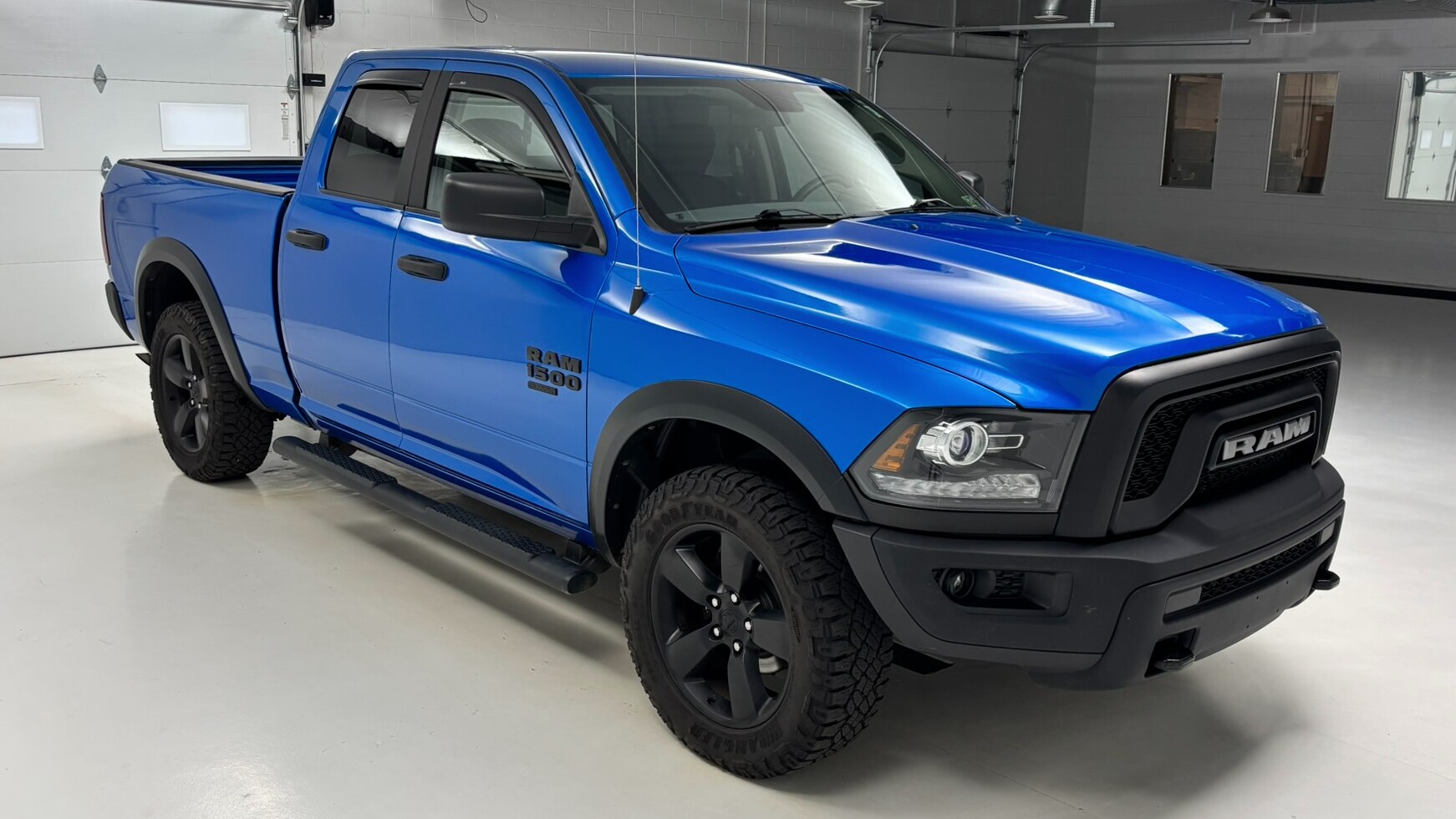 2020 Ram 1500 Classic Warlock photo 3