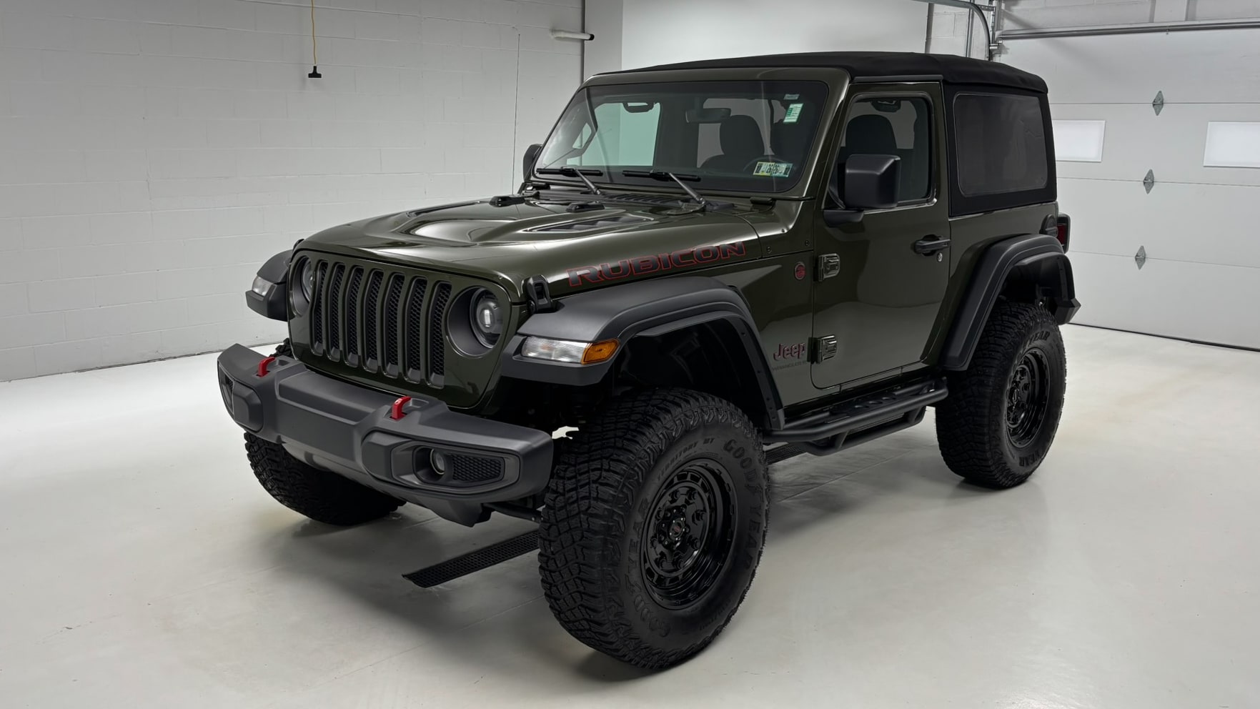 2023 Jeep Wrangler 2-Door Rubicon's photo