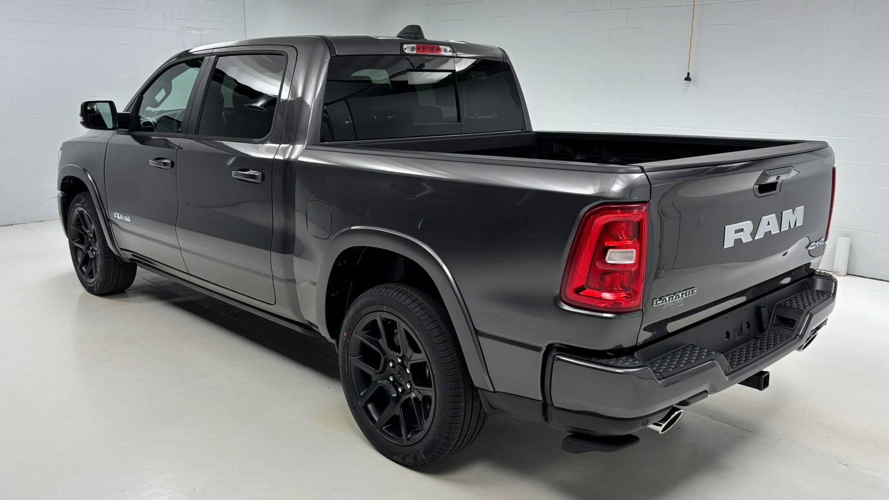 2026 RAM 1500 Laramie - Photo 7