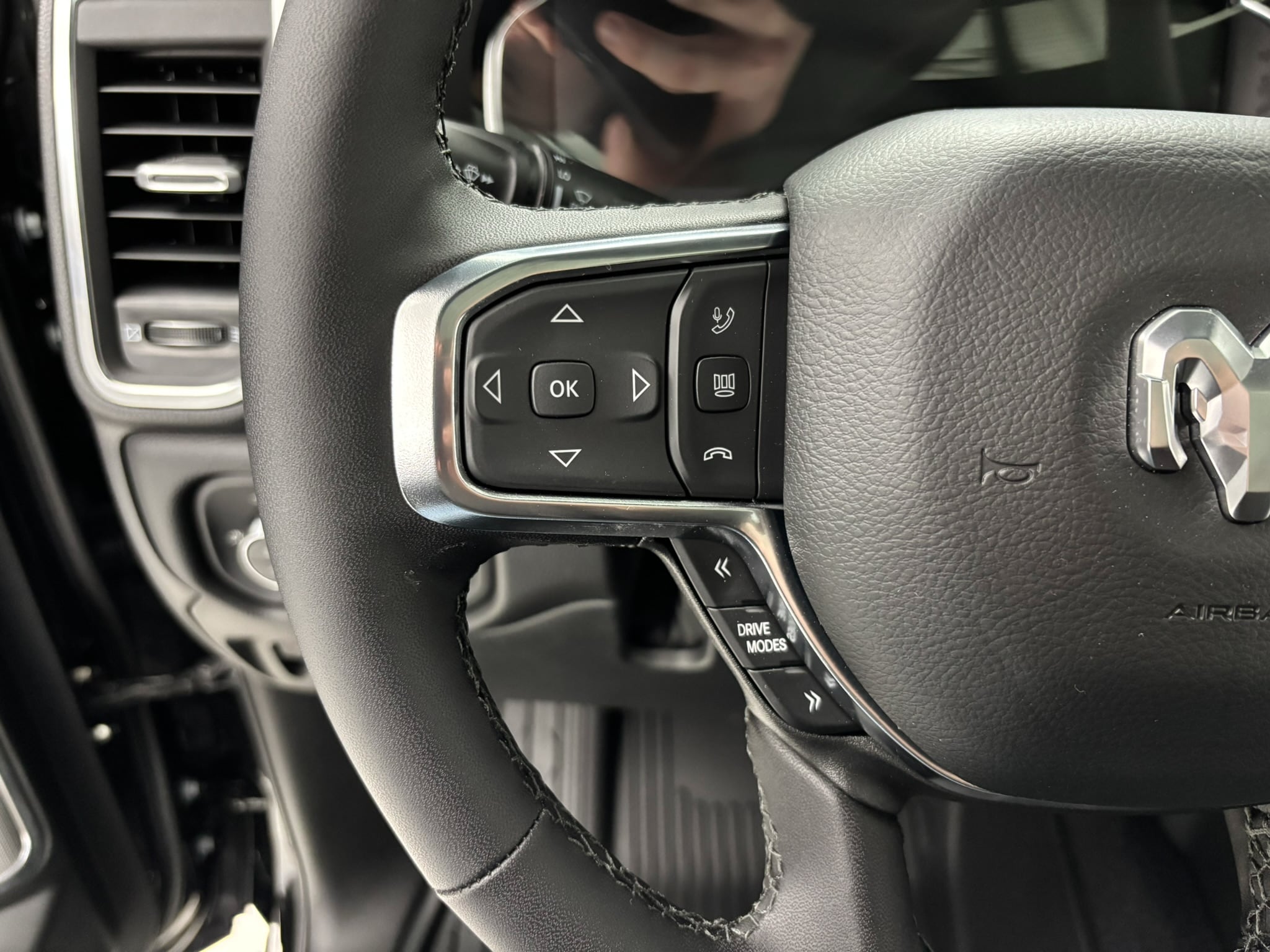 2026 RAM 1500 Laramie - Photo 40