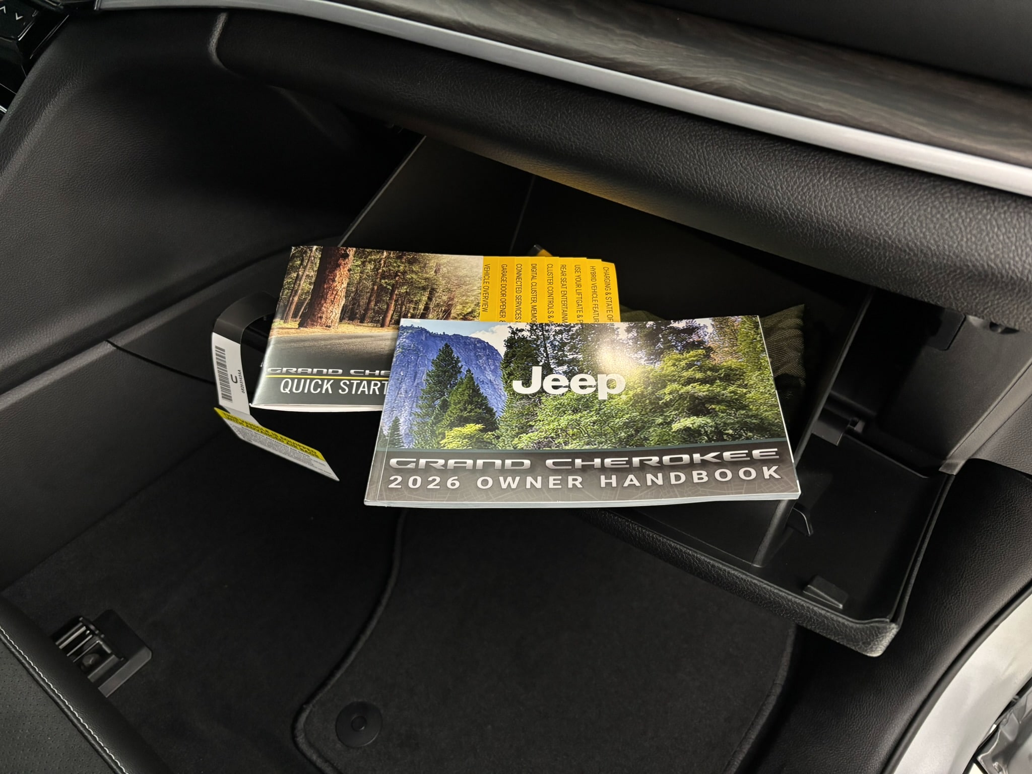 2026 Jeep Grand Cherokee Laredo - Photo 48