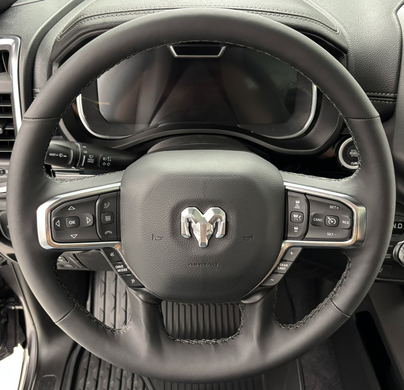 2026 RAM 1500 Laramie - Photo 35