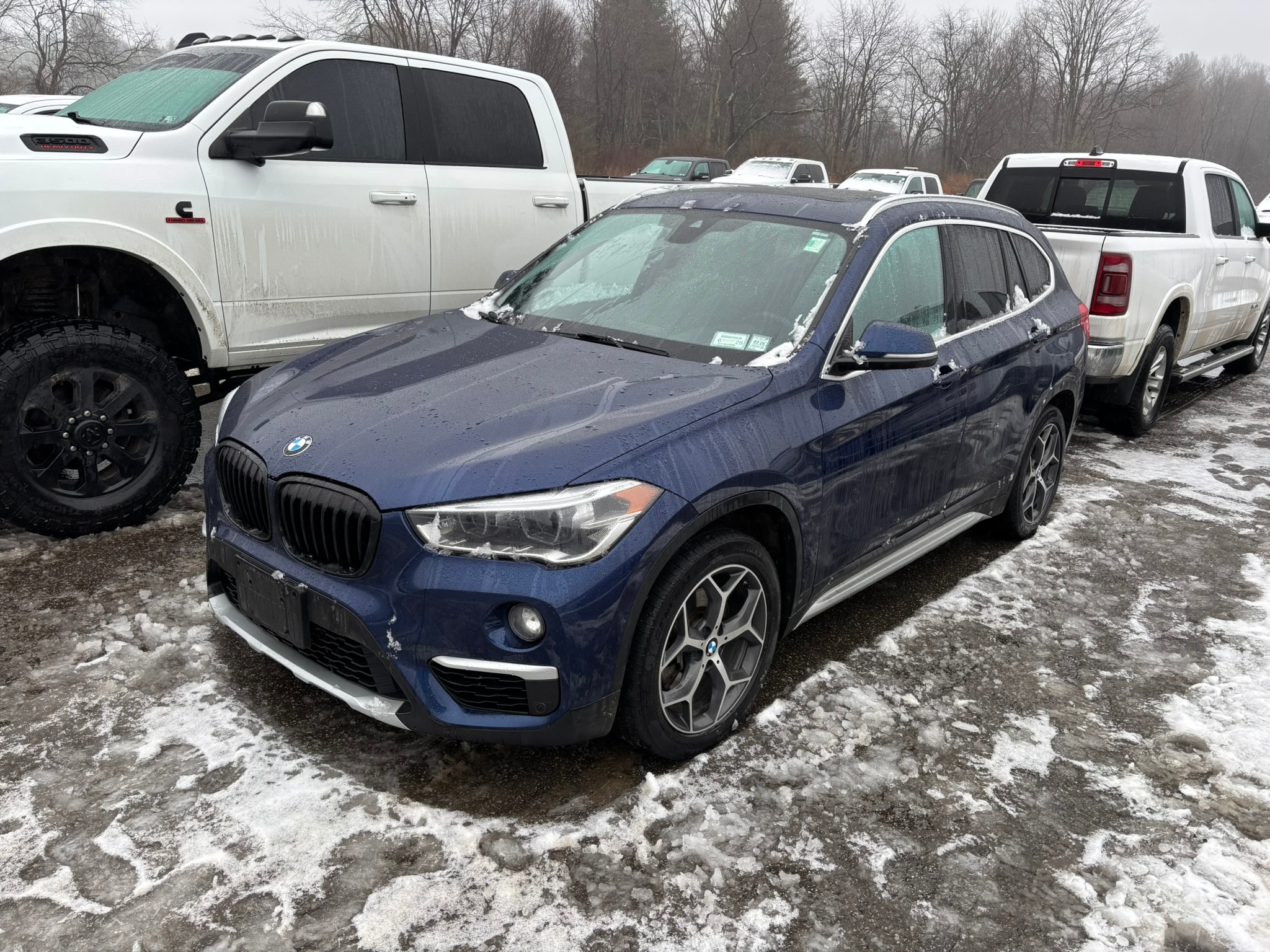 2017 BMW X1 28i's photo