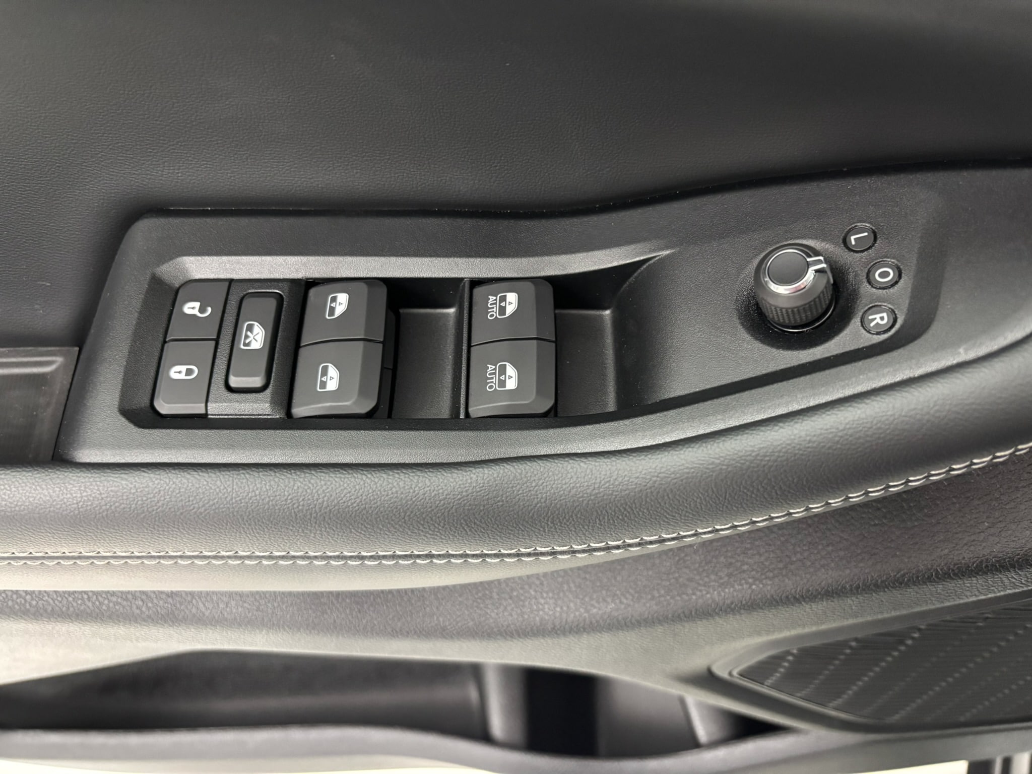 2026 Jeep Grand Cherokee Laredo - Photo 36