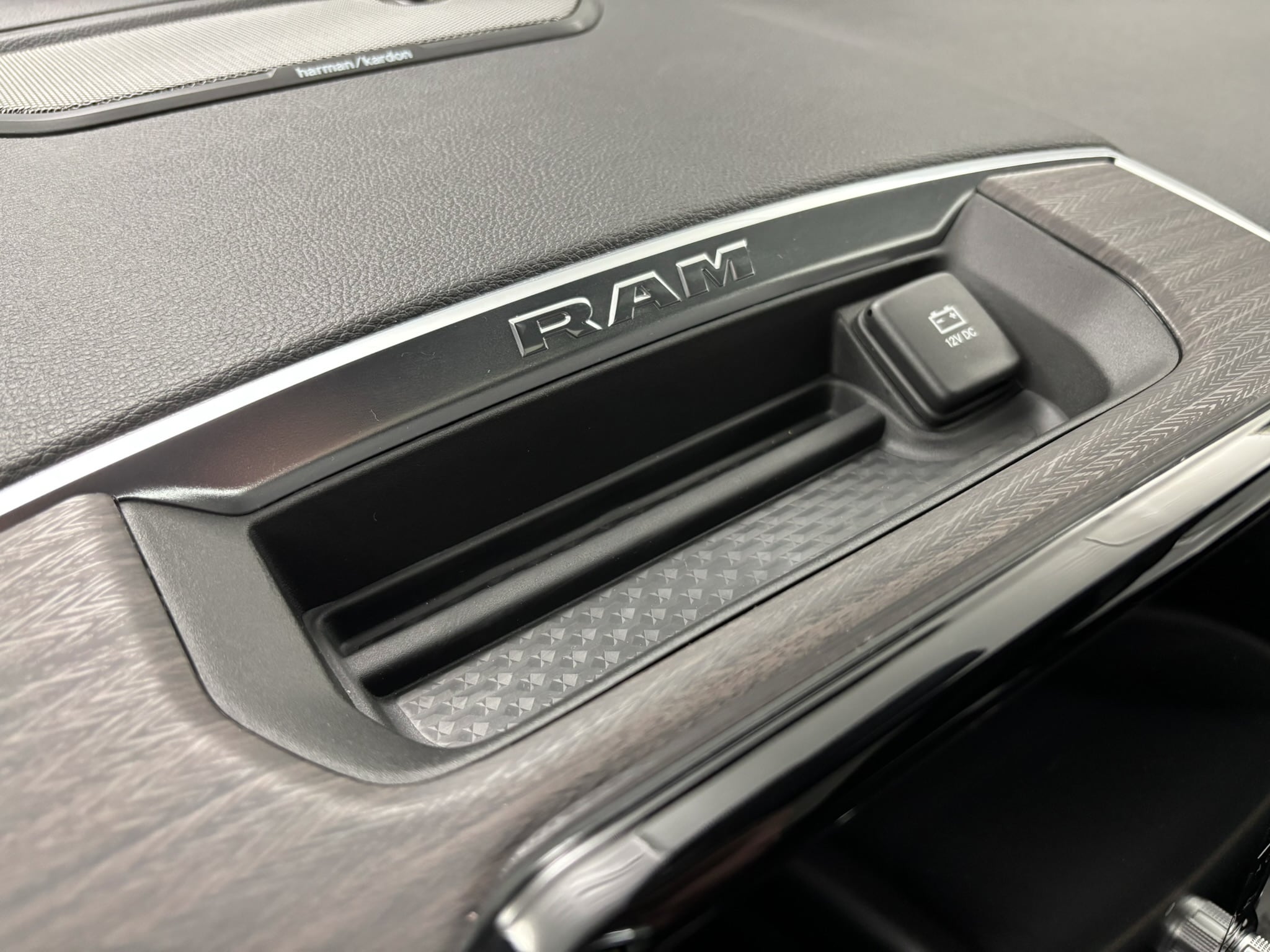 2026 RAM 1500 Laramie - Photo 69