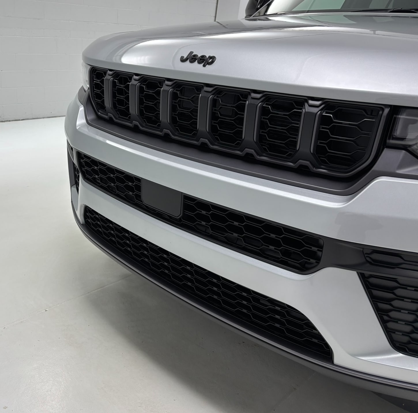 2026 Jeep Grand Cherokee Laredo - Photo 9
