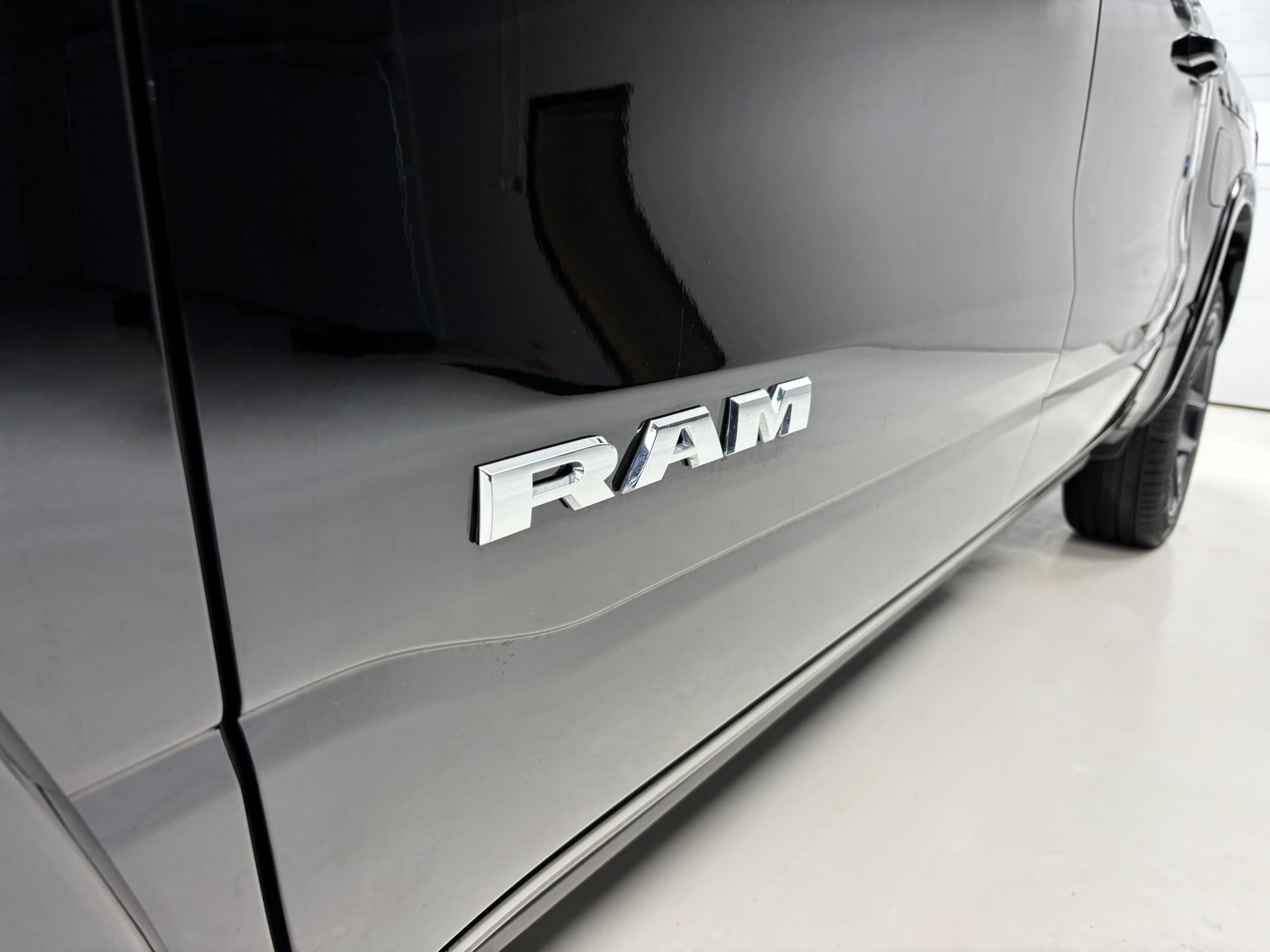 2026 RAM 1500 Laramie - Photo 13