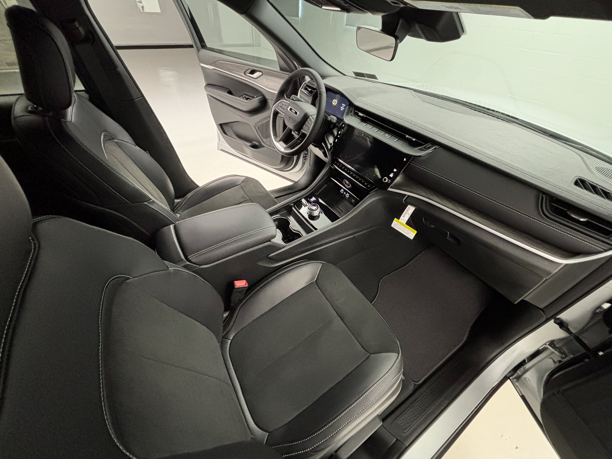 2026 Jeep Grand Cherokee Laredo - Photo 20