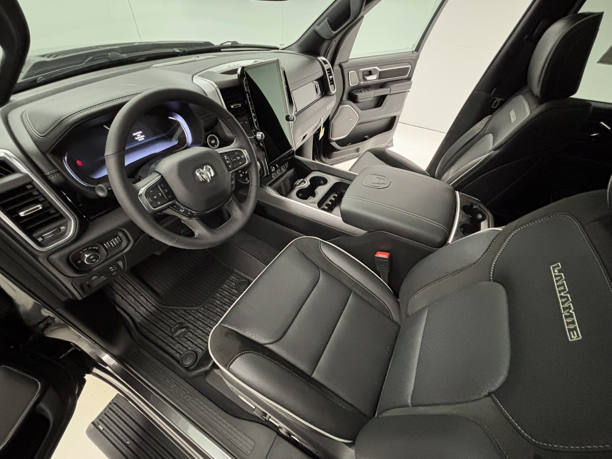 2026 RAM 1500 Laramie - Photo 22