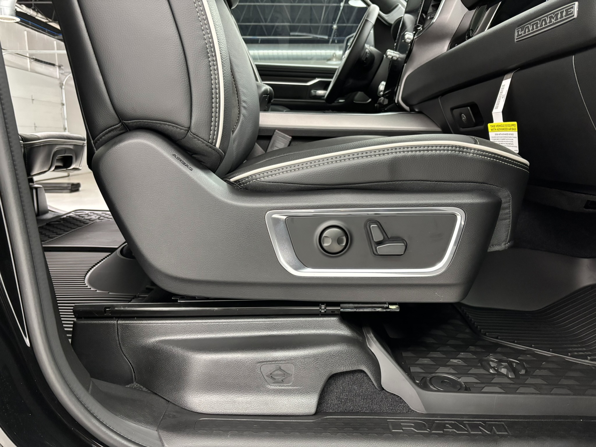 2026 RAM 1500 Laramie - Photo 54