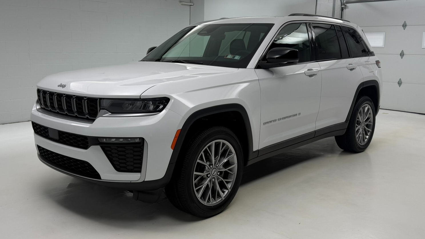 2027 Jeep Grand Cherokee