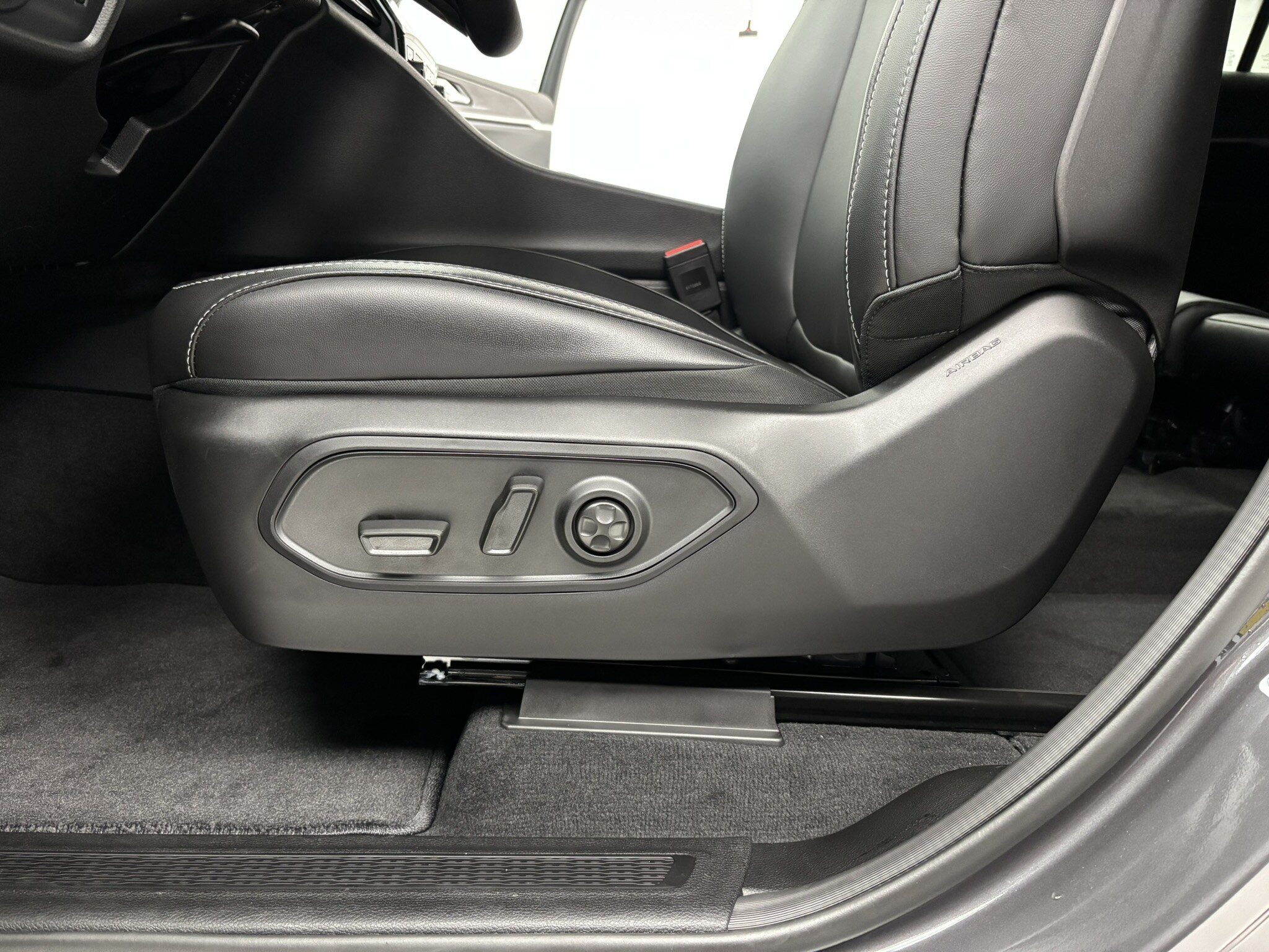 2025 Jeep Grand Cherokee L Limited - Photo 36