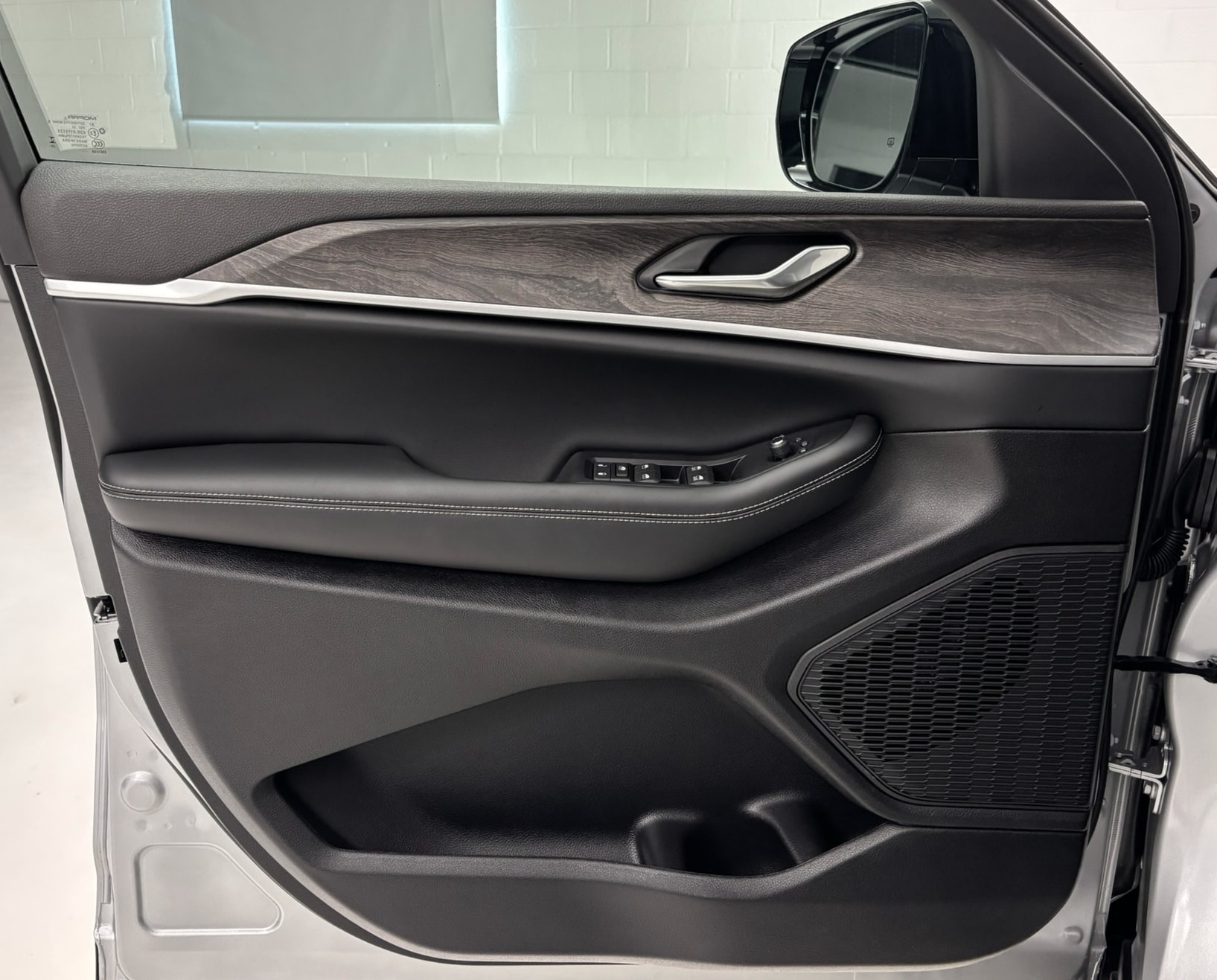 2026 Jeep Grand Cherokee Laredo - Photo 35