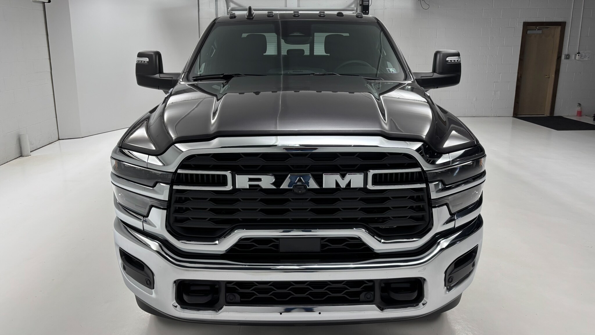 2026 Ram 3500 Big Horn photo 2
