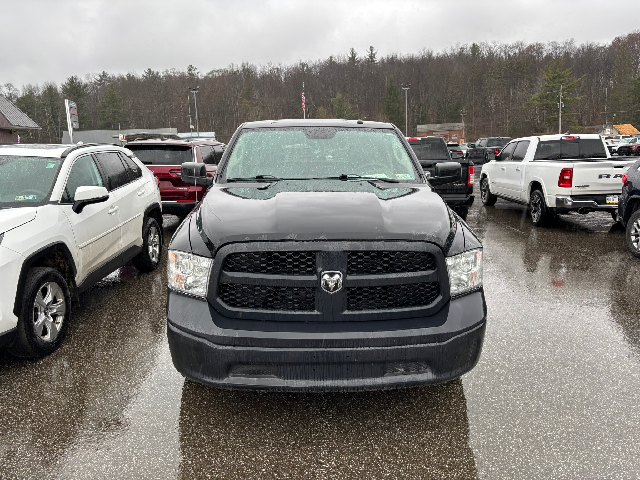 2023 Ram 1500 Classic Tradesman photo 2