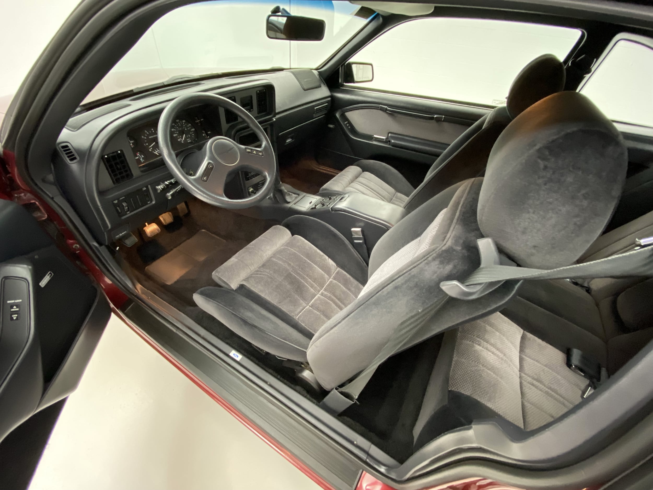 1987 Ford Thunderbird - Photo 102