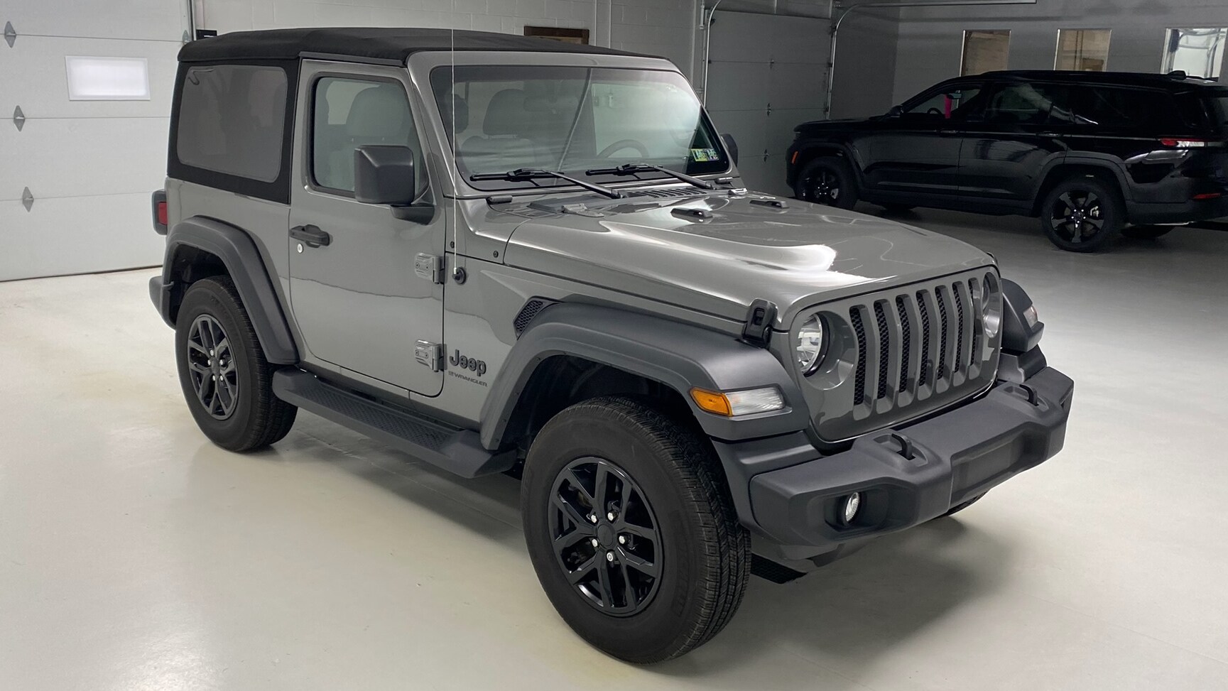 2023 Jeep Wrangler Sport S photo 3