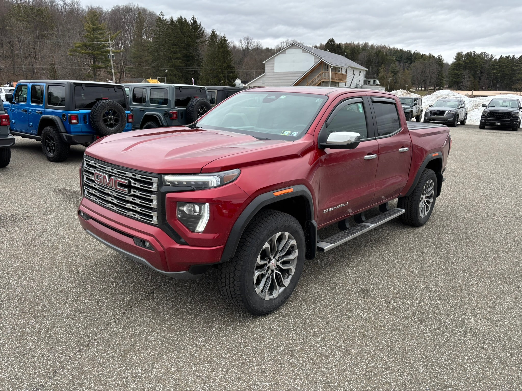 2023 GMC Canyon Denali's photo