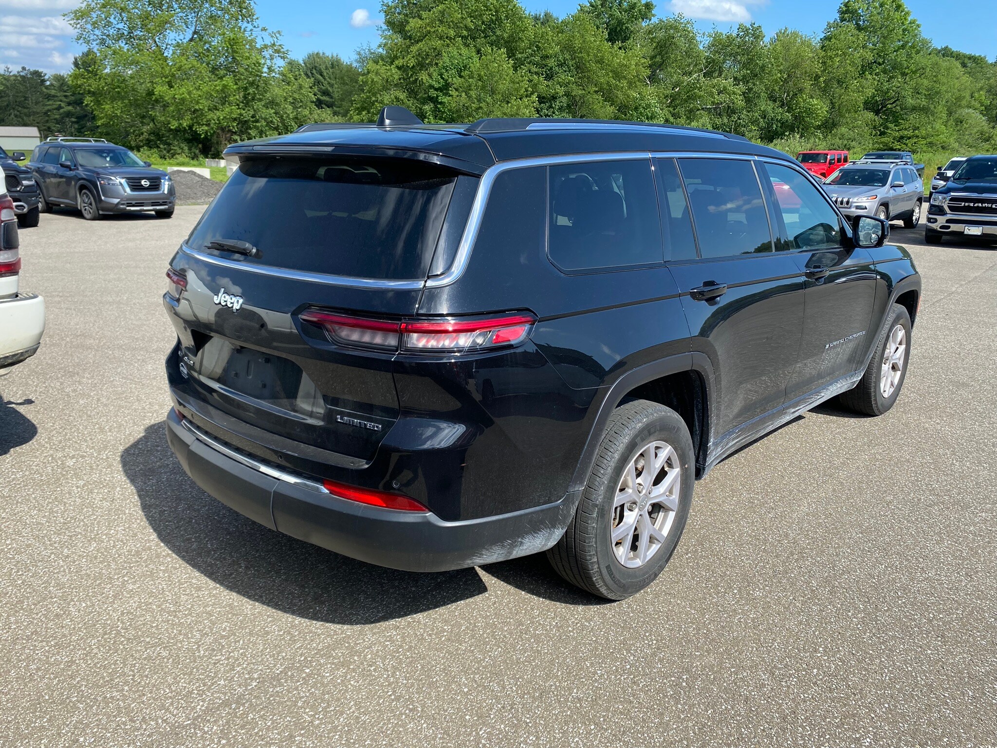 2021 Jeep Grand Cherokee L photo 4