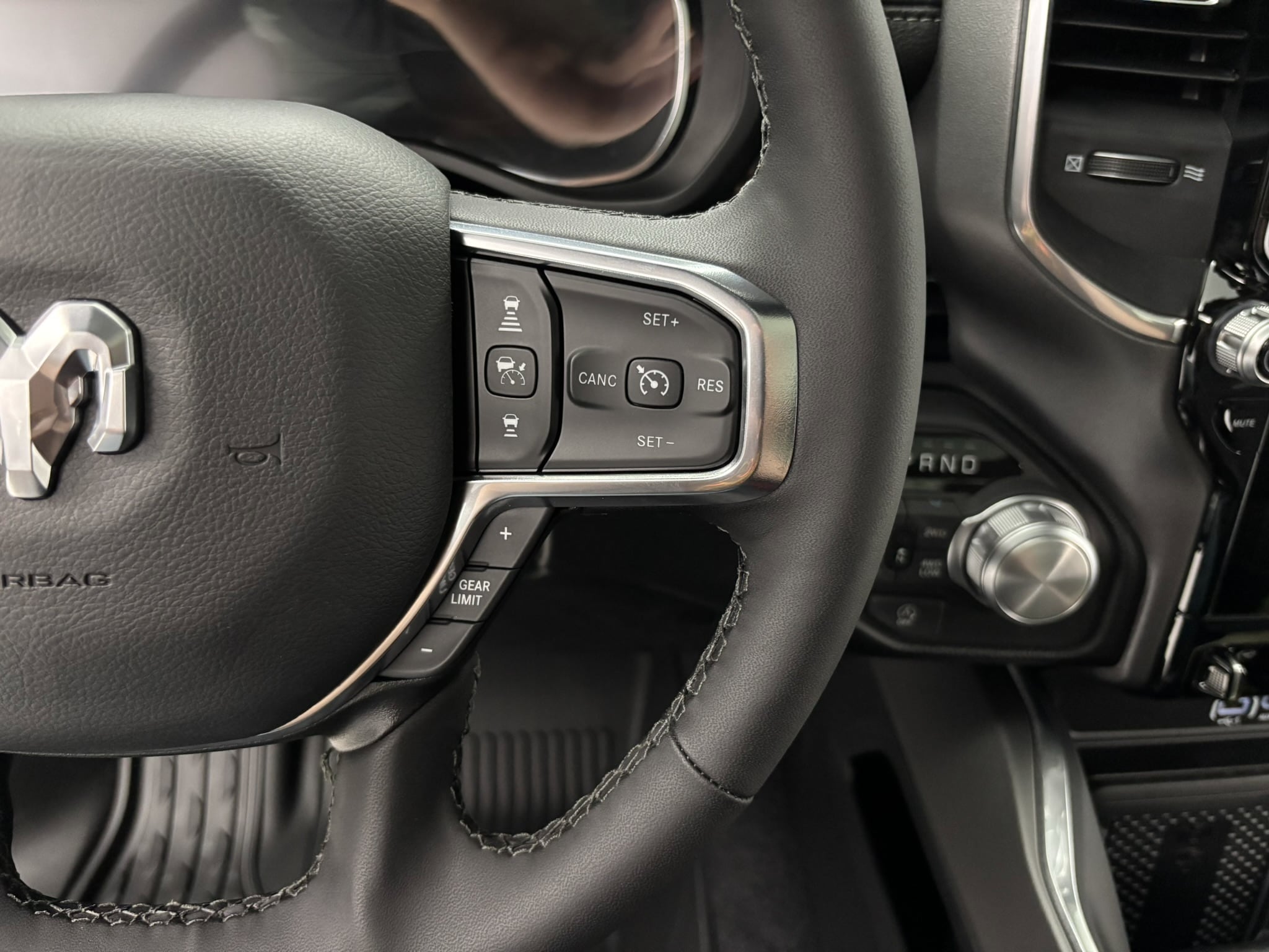 2026 RAM 1500 Laramie - Photo 37