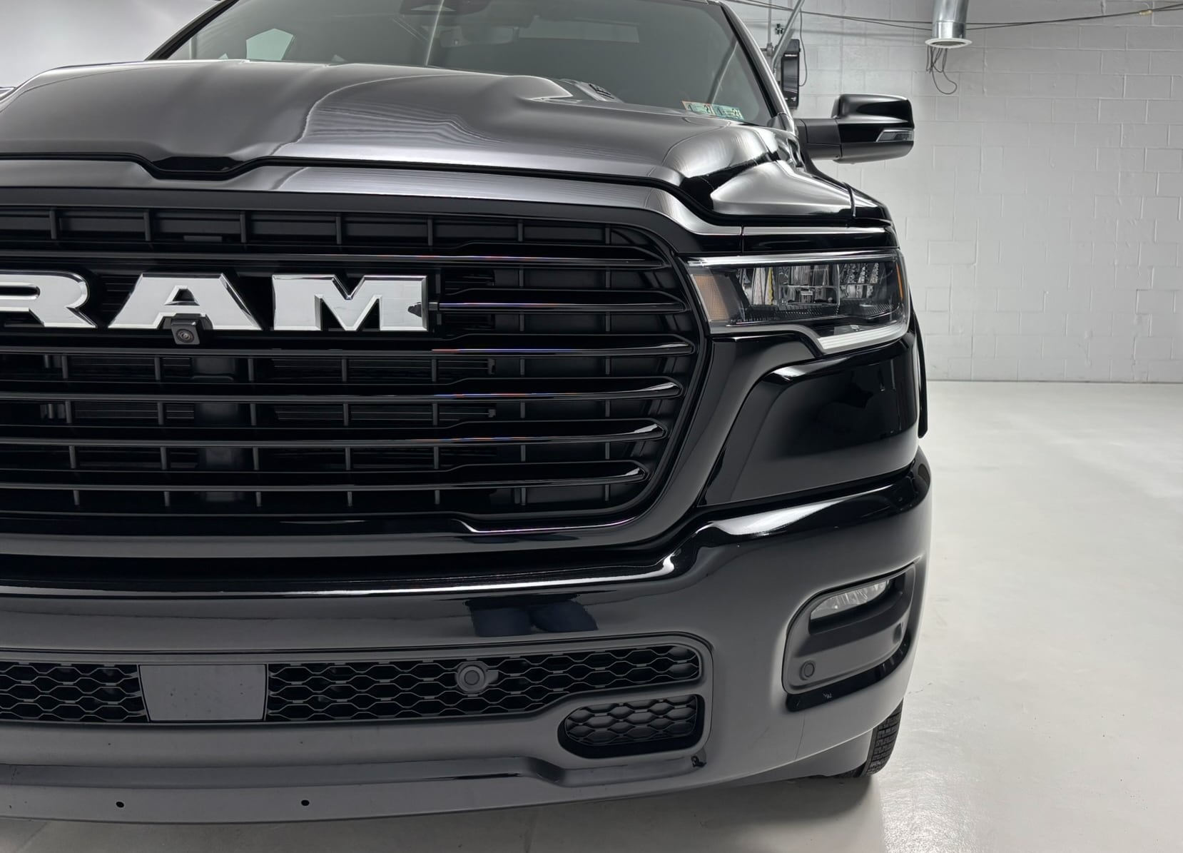 2026 RAM 1500 Laramie - Photo 10
