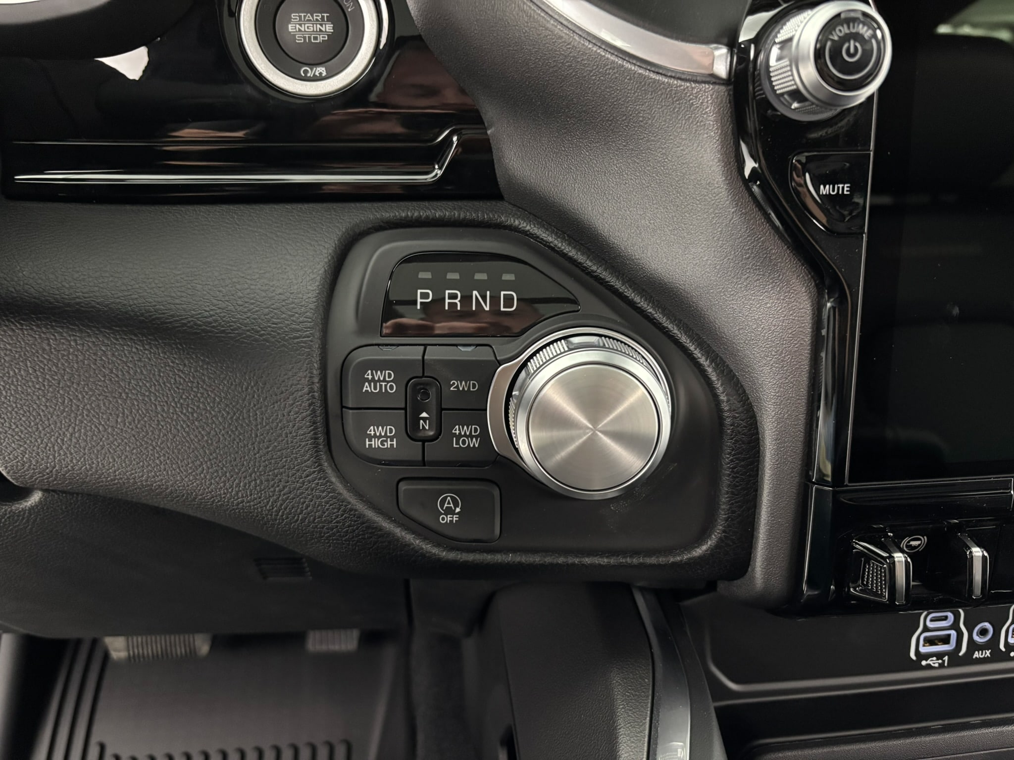 2026 RAM 1500 Laramie - Photo 34