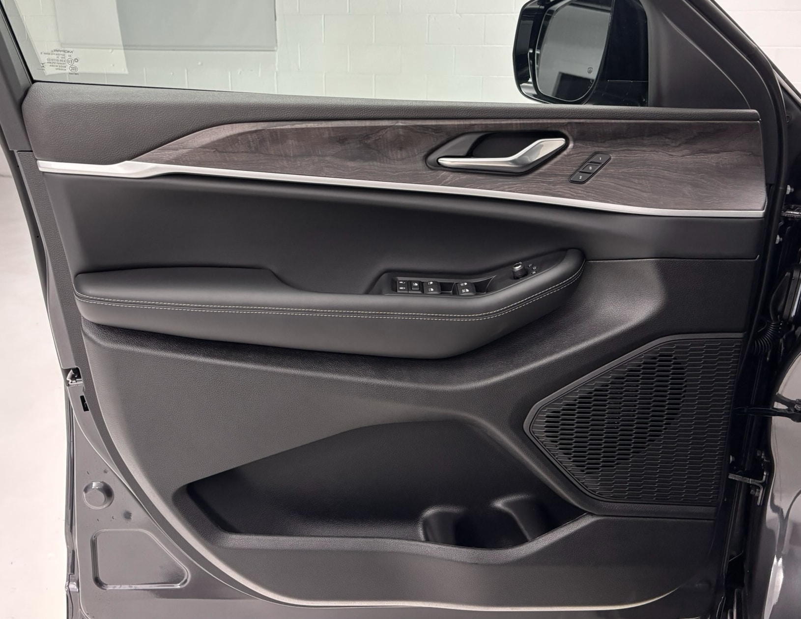 2025 Jeep Grand Cherokee L Limited - Photo 37