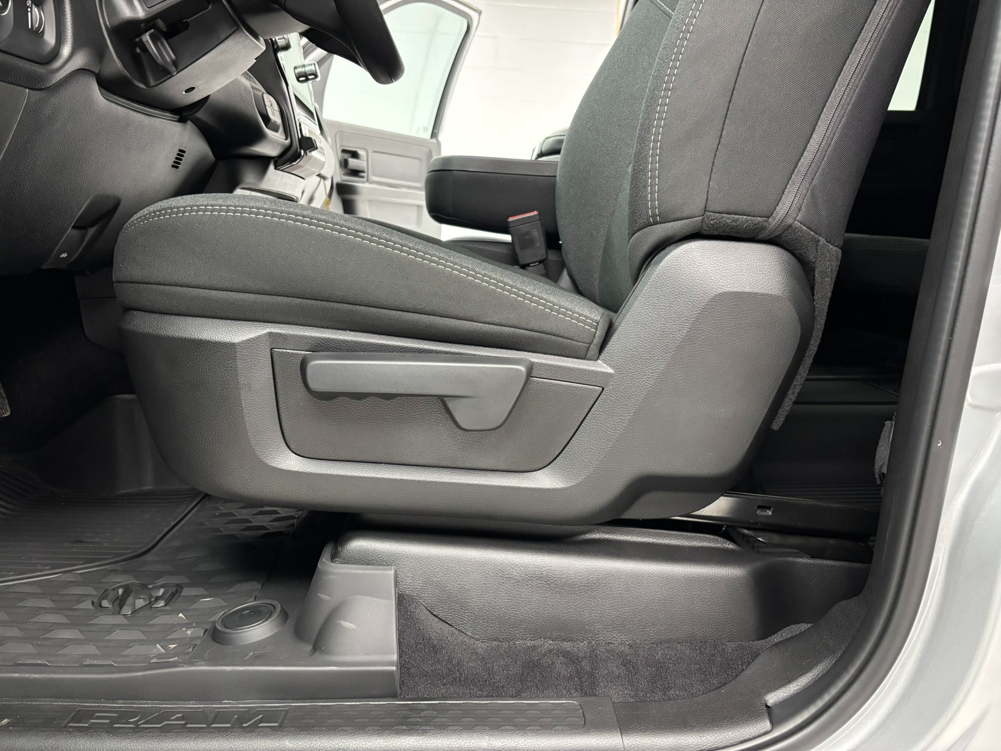 2026 RAM 2500 Tradesman - Photo 47
