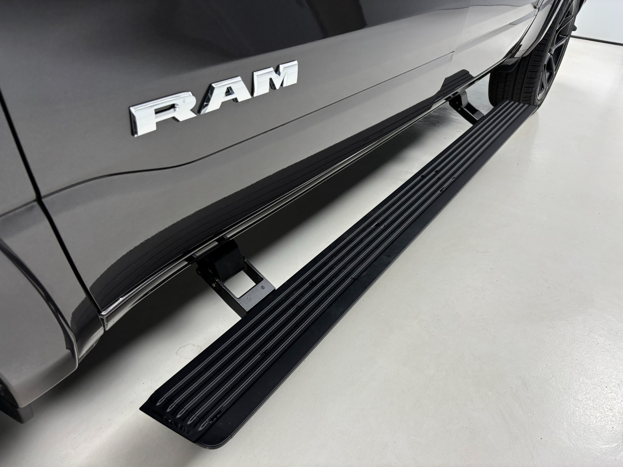 2026 RAM 1500 Laramie - Photo 14
