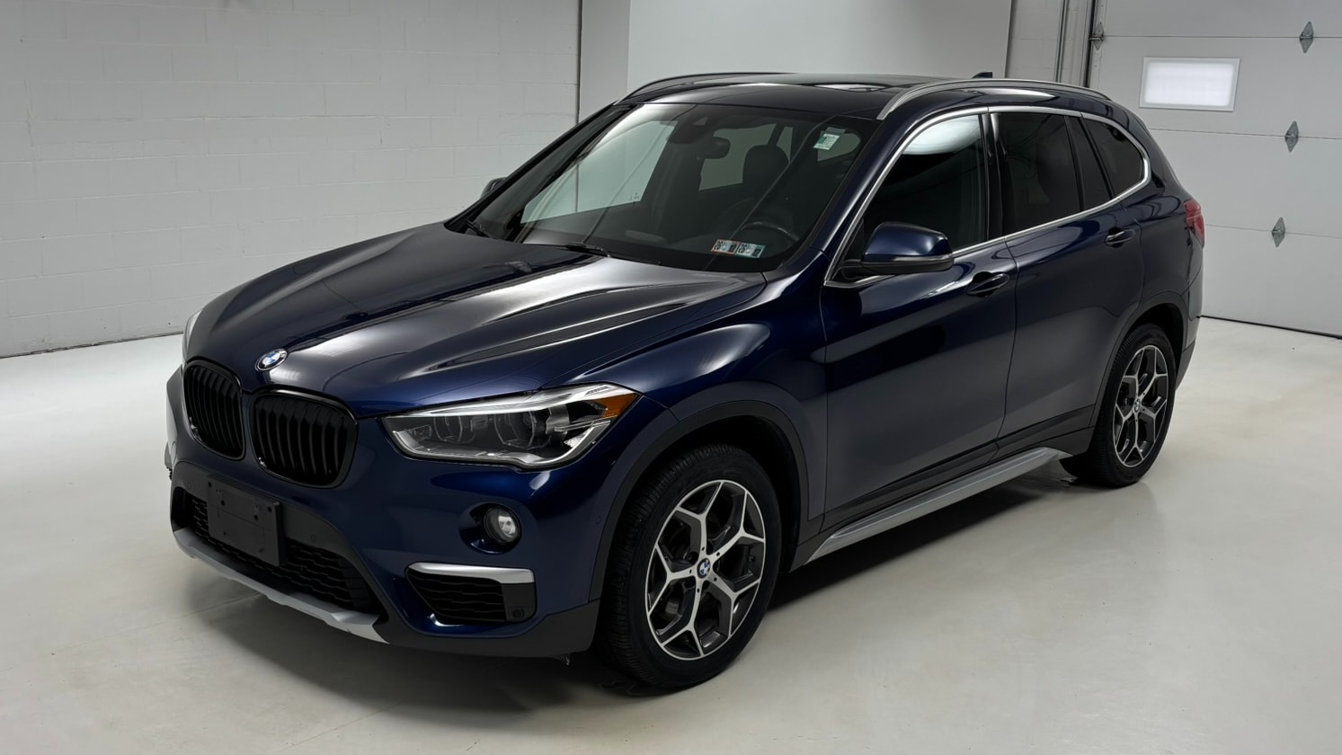 2017 BMW X1 28i's photo