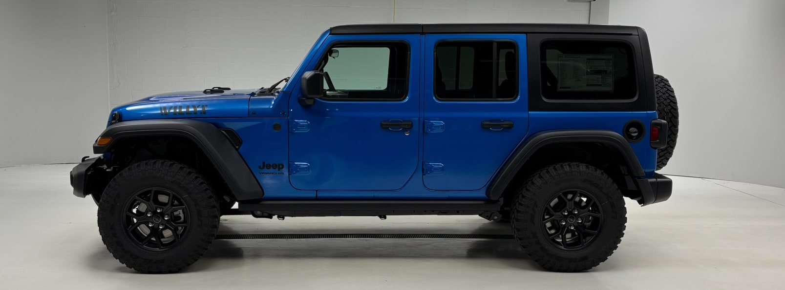 2026 Jeep Wrangler 4-Door Willys - Photo 8