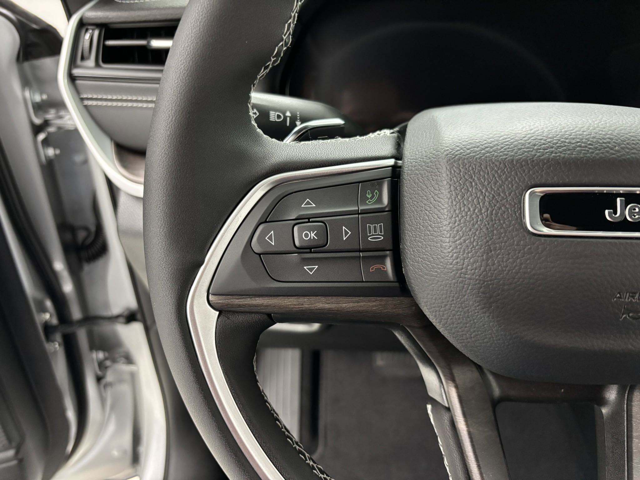 2026 Jeep Grand Cherokee Laredo - Photo 27