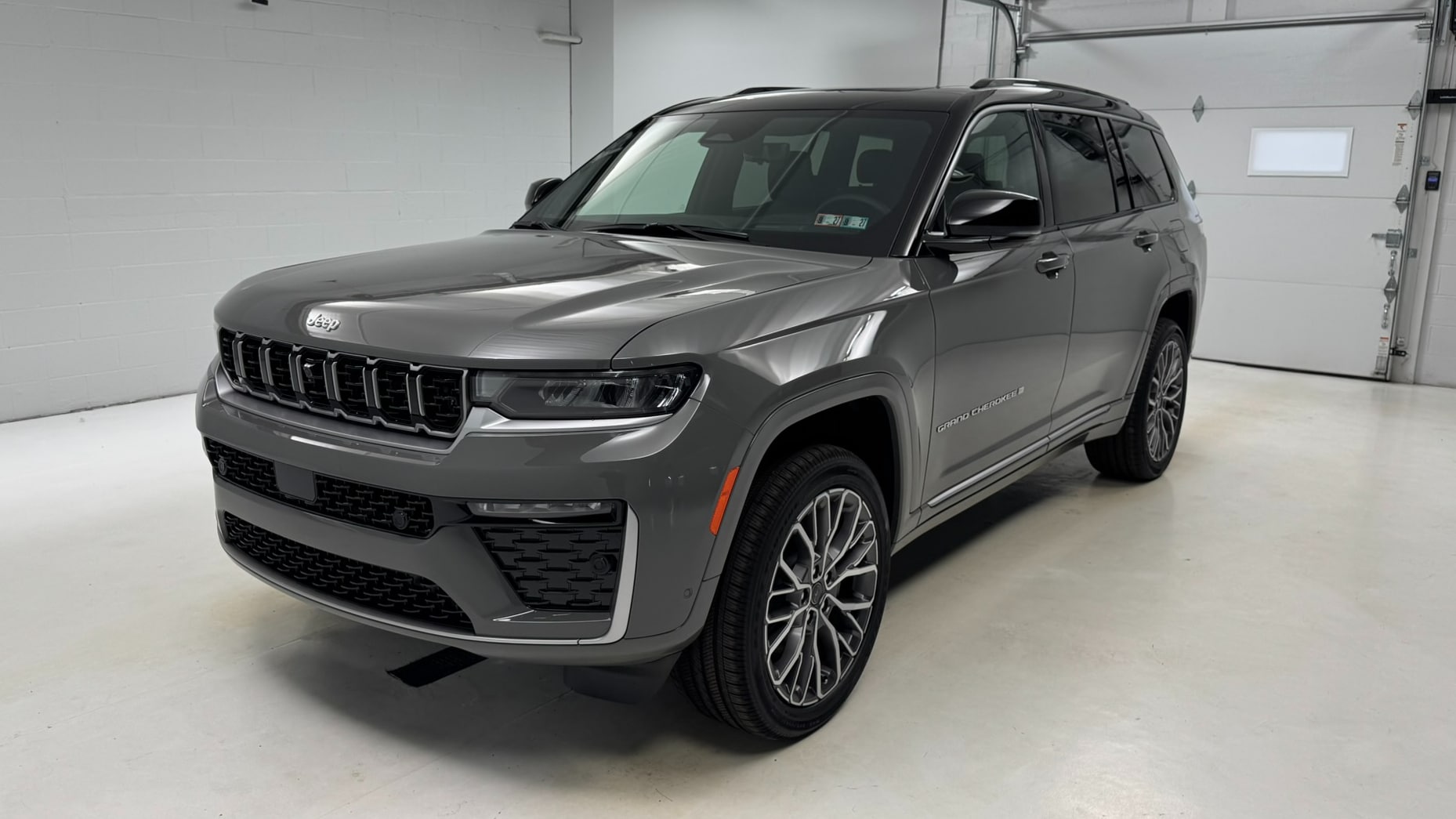 2027 Jeep Grand Cherokee L